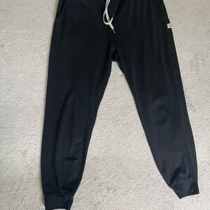 Vuori Performance Joggers Medium